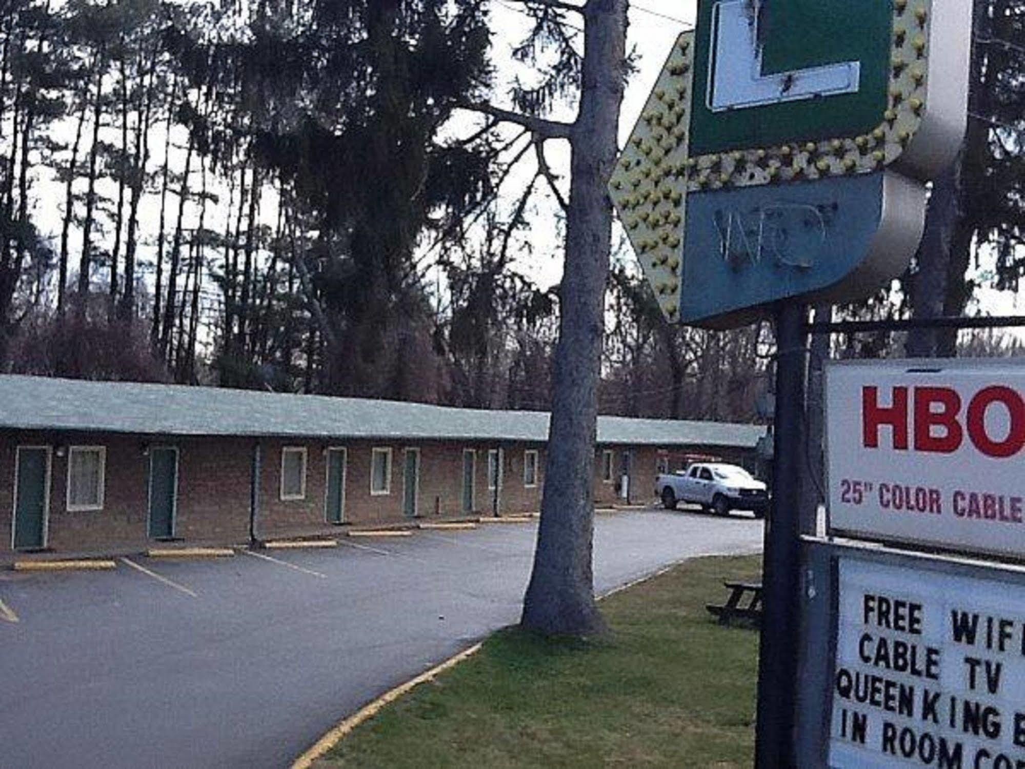 Whispering Pines Motel - Asheville Exteriér fotografie