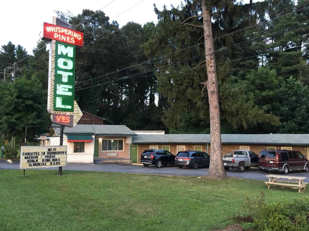 Whispering Pines Motel - Asheville Exteriér fotografie